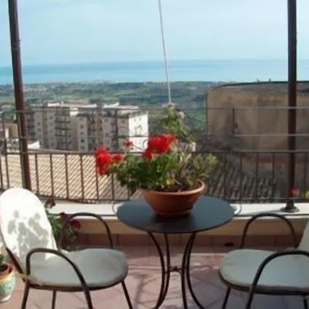 Marchese Sala Bed & Breakfast 2*