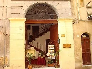 Marchese Sala Bed & Breakfast 2*