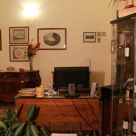 Marchese Sala Bed & Breakfast 2*